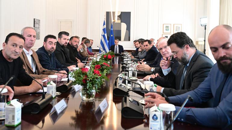 Κυριάκος Μητσοτάκης στους αγρότες στο Μαξίμου: Πρόθεσή μου να σας ακούσω και να βρούμε λύσεις