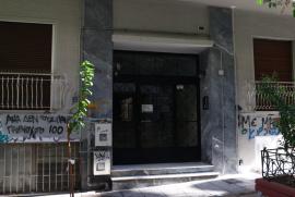 Φρίκη στην Κυψέλη: Το νεκρό βρέφος μαχαιρώθηκε τουλάχιστον 10 φορές