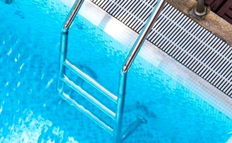 Χαλκιδική: Στο εδώλιο του Πλημμελειοδικείου έξι άτομα για τον θάνατο 8χρονης σε πισίνα κατασκήνωσης