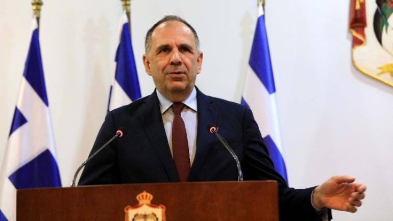 Συνάντηση Γεραπετρίτη-Χαφτάρ: Ικανοποίηση για το μεταναστευτικό - «Άκυρο το τουρκολιβυκό μνημόνιο»