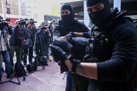 Στην αναζήτηση του «καθοδηγητή»: Σεσημασμένοι χούλιγκαν στη ΓΑΔΑ για εξέταση