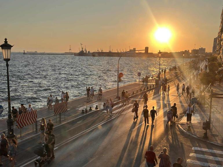 Θεσσαλονίκη: Ποιες ώρες θα μείνει κλειστή για την πεζοδρόμηση η Λεωφόρος Νίκης