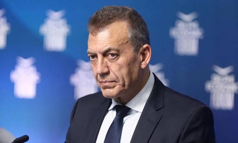 Με παρέμβαση Βρούτση βρέθηκε λύση για τους προπονητές