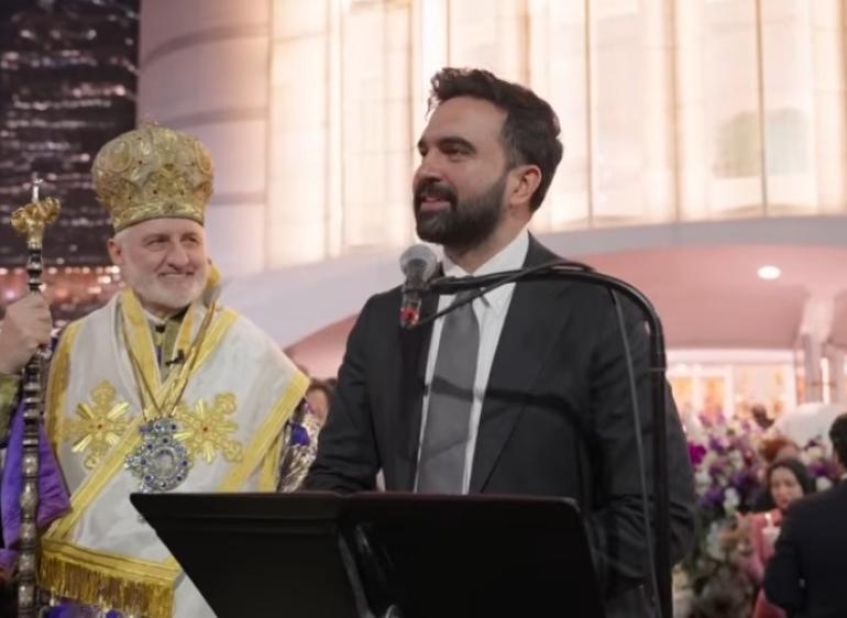 Νέα Υόρκη: «Καλή Ανάσταση» ευχήθηκε ο Μαμντάνι στα ελληνικά