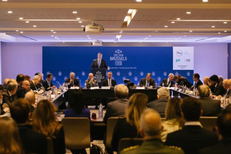 Τζιτζικώστας: Δεν θα αφήσουμε την ευρωπαϊκή αυτοκινητοβιομηχανία να καταρρεύσει
