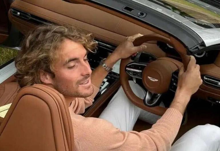 Ο Τσιτσιπάς δεν δίνει το δίπλωμά του - Η Τροχαία δεν δέχεται πως οδηγούσε ο πατέρα του