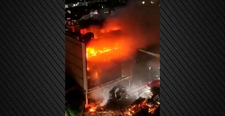 Μεγάλη πυρκαγιά σε εμπορικό κέντρο στο Ιράκ - Περίπου 50 οι νεκροί, δεκάδες οι τραυματίες