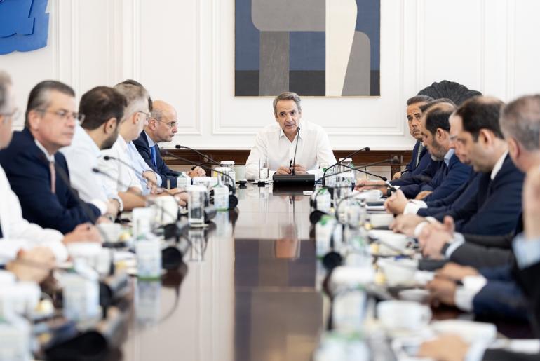 Τα μέτρα για τους πυρόπληκτους της Δυτικής Αττικής: Αποζημιώσεις εξπρές και ειδικά μέτρα για τις επιχειρήσεις