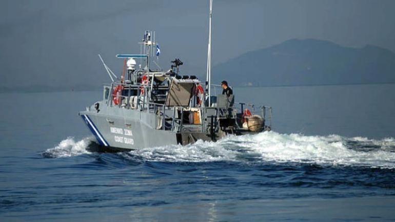 Επιχείρηση διάσωσης μεταναστών ΝΔ της Κρήτης - Περισυνελέγησαν 42 άνθρωποι