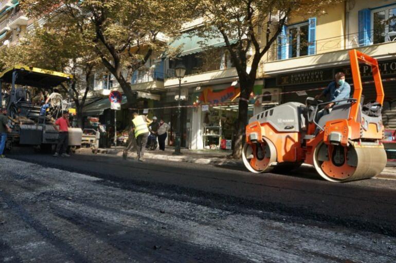Συνεχίζονται οι ασφαλτοστρώσεις στη Θεσσαλονίκη