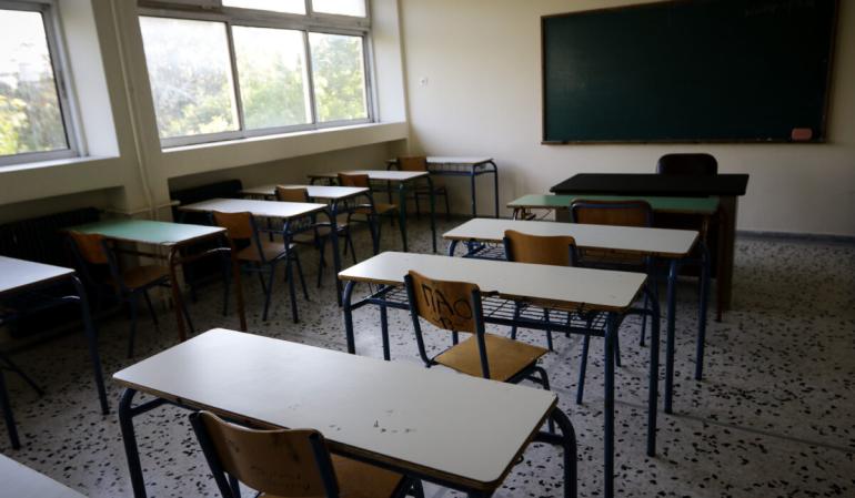 Χωρίς ζημιές από τις πυρκαγιές τα σχολεία σε Αχαΐα, Ήπειρο, Χίο
