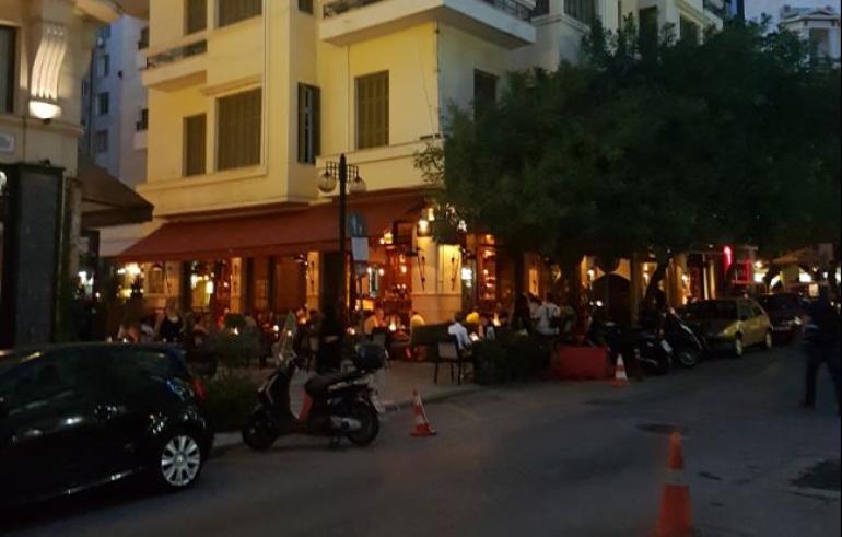 Θεσσαλονίκη: Γνωστό καφέ – μπαρ κλείνει μετά από 23 χρόνια