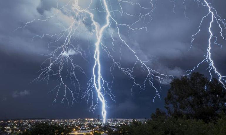 Έκτακτο δελτίο καιρού από την ΕΜΥ: Επιδείνωση από σήμερα το βράδυ με βροχές και καταιγίδες