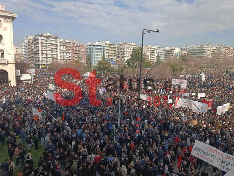 ΒΙΝΤΕΟ-Θεσσαλονίκη ΤΩΡΑ-Τρακτέρ από την Μουδανιών καταφθάνουν στο κέντρο της πόλης!