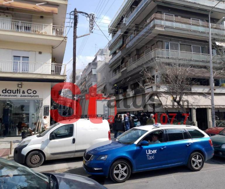 ΤΩΡΑ: Φωτιά σε εστιατόριο στην Τούμπα