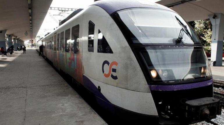 ΟΣΕ: Ψευδές το δημοσίευμα ότι τρένο μπήκε σε λάθος γραμμή στη Λάρισα