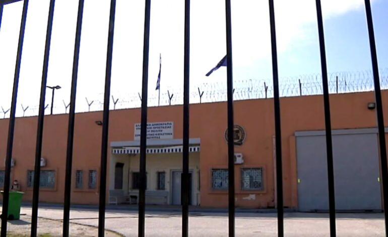 Σέρρες: Μαχαίρια και ναρκωτικά στις φυλακές Νιγρίτας μετά από έφοδο της ΕΛΑΣ