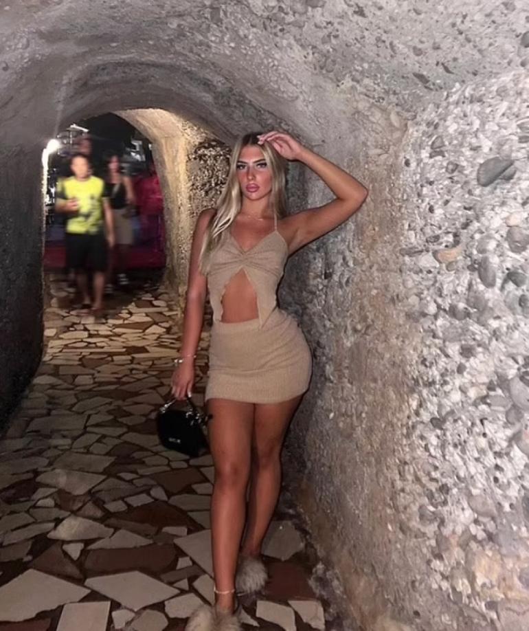 Νεκρή 19χρονη τικτοκερ - Έλυσε τη ζώνη ενώ έκανε αλεξίπτωτο πλαγιάς (VIDEO)