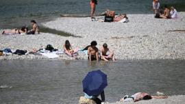 «Τρελάθηκε» ο καιρός στη Γερμανία: Θερμοκρασία στους 38°C αλλά και καταρρακτώδεις βροχές