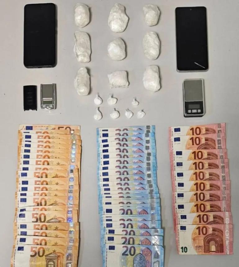 Θεσσαλονίκη: Δύο άτομα συνελήφθησαν- Είχαν κοκκαΐνη αξίας 13.000 ευρώ