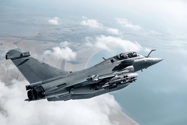 Σύγκρουση δύο Rafale ανατολικά του Παρισιού - Σώος ένας πιλότος, αναζητούνται δύο ακόμη