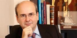 Χατζηδάκης: Το τέλος επιτηδεύματος θα μειωθεί στο 50% για όλους τους επαγγελματίες