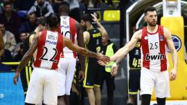 Μαρούσι - Ολυμπιακός 88-104: «Καθάρισε» με μπροστάρη Πίτερς και επιθετική πολυφωνία