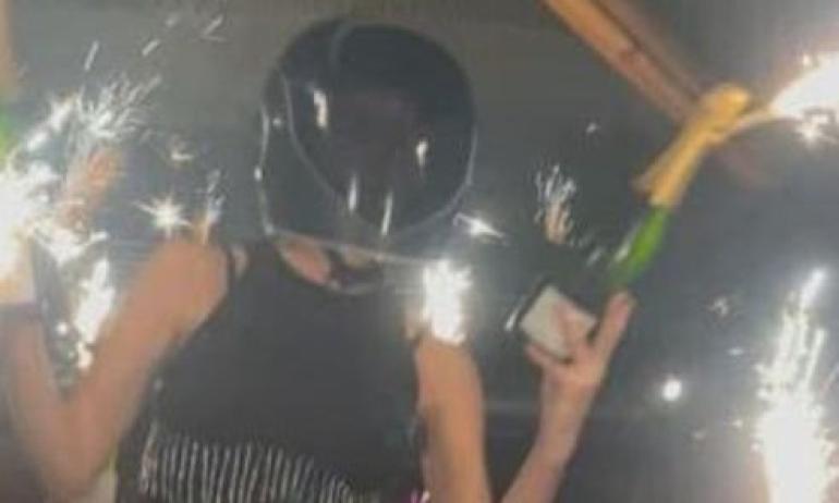 Κραν Μοντάνα: Τα δευτερόλεπτα πριν την τραγωδία - Αυτή είναι η σερβιτόρα που έκαψε το μοιραίο κλαμπ