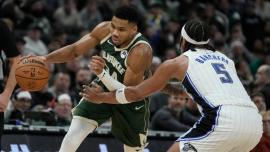 Μπακς-Μάτζικ 114-109: Ο Giannis έστειλε το Μιλγουόκι στα ημιτελικά του NBA Cup