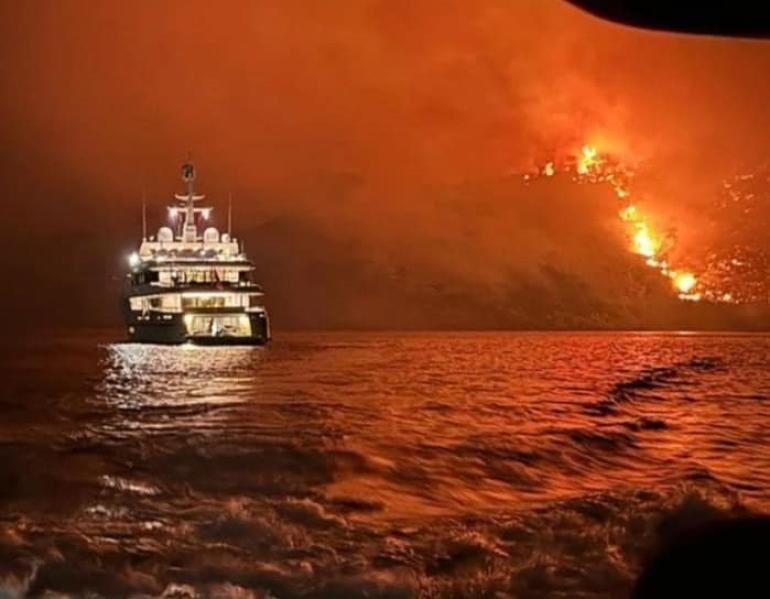 Δήμαρχος Ύδρας για τη φωτιά: «Αν προκλήθηκε από πυροτεχνήματα θα προβούμε στις απαραίτητες νομικές ενέργειες»