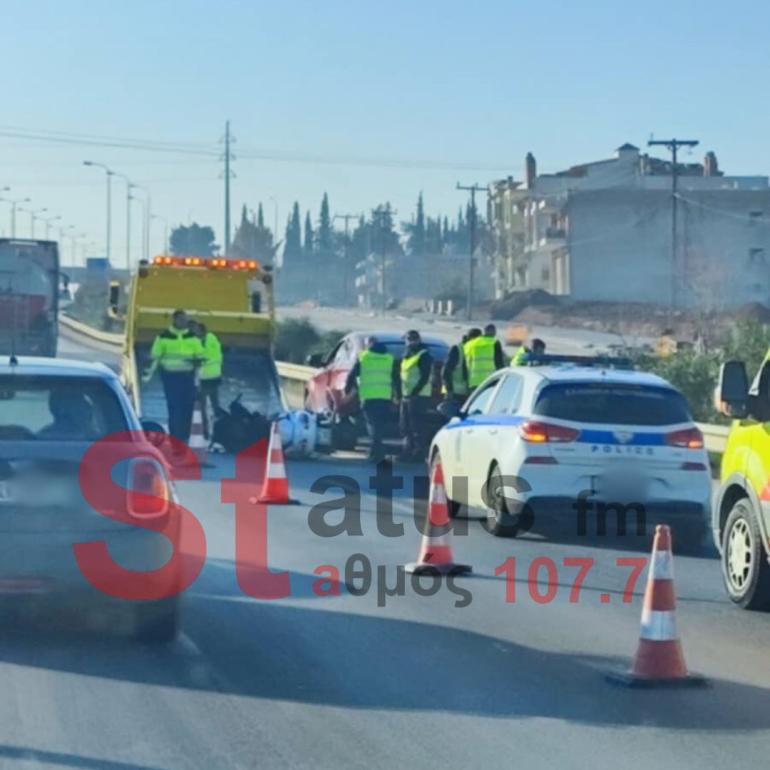 Θεσσαλονίκη: Τρεις τραυματίες από τροχαία ατυχήματα, ο ένας σοβαρά – Απροσπέλαστος ο Περιφερειακός (ΦΩΤΟ)