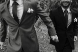 Ανοίγει ο διάλογος για τα ομόφυλα ζευγάρια – Σήμερα η συνέντευξη του πρωθυπουργού