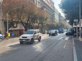 Άγριος ξυλοδαρμός 46χρονης οδηγού για την... προτεραιότητα