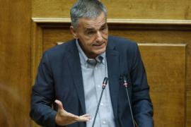 Προϋπολογισμός - Ε. Τσακαλώτος: Ο πολιτικός διάλογος υποβαθμίστηκε από την κυβέρνηση