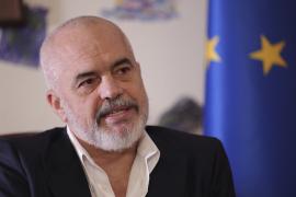 Έντι Ράμα: Οι Έλληνες υποτιμούν τους άλλους και νομίζουν ότι είναι άμεσοι κληρονόμοι του Πλάτωνα και του Αριστοτέλη, δεν είναι