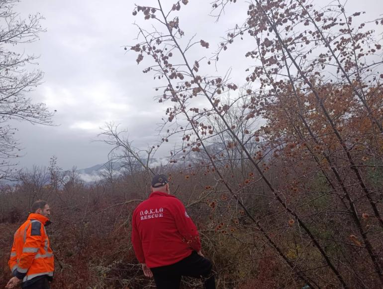 Σέρρες: Άκαρπες οι έρευνες για τον εντοπισμό του αγνοούμενου διοικητή της πυροσβεστικής – Συνεχίζεται σήμερα η επιχείρηση