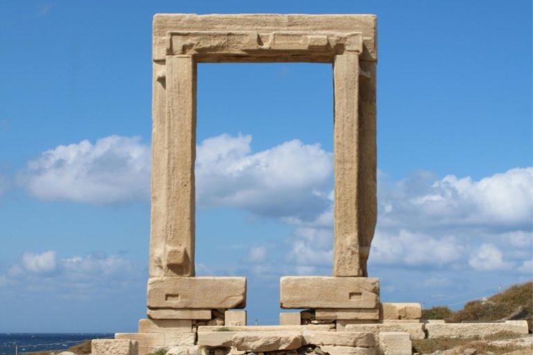 Στην κορυφή των παγκόσμιων ταξιδιωτικών προορισμών για το 2026 η Νάξος