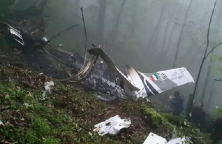 ΒΙΝΤΕΟ-Εντοπίστηκε η σορός του Ραϊσί και των άλλων επιβατών μετά τη συντριβή του ελικοπτέρου - Ολοκληρώθηκαν οι έρευνες
