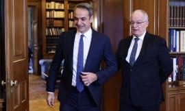 Μητσοτάκης σε Τασούλα: «Από σήμερα δίνεται το επίδομα των €250 σε συνταξιούχους»
