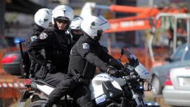 Θεσσαλονίκη: Από το Δερβένι στο νοσοκομείο Γεννηματάς σε 10 λεπτά - Γέφυρα ζωής από την ΕΛ.ΑΣ. για τη μεταφορά ανήλικου
