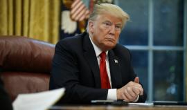 Ο Τραμπ υπέγραψε διάταγμα νέων δασμών 10% μετά την καταδίκη