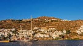 Θάβουν τους φακέλους αυθαιρεσιών στη Μύκονο