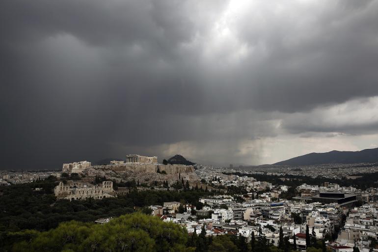 Επικαιροποίηση έκτακτου δελτίου ΕΜΥ: Σταδιακή εξασθένηση των έντονων φαινομένων από το βράδυ του Σαββάτου