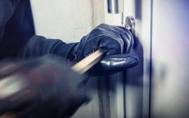 ΗΧΗΤΙΚΟ-Καταγγελία κατοίκου Χαλκιδικής στον Status 107,7- «Έχουν ρημάξει τα σπίτια μας-Κόβουν τις περιφράξεις, σηκώνουν ηλεκτρικές συσκευές- Η αστυνομία μας λέει να κάνουμε μηνύσεις, δίνοντας 100€»
