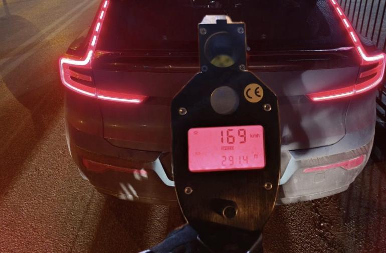 Θεσσαλονίκη: Έτρεχαν με πάνω από 160 χλμ/ώρα με όριο 90 και 60