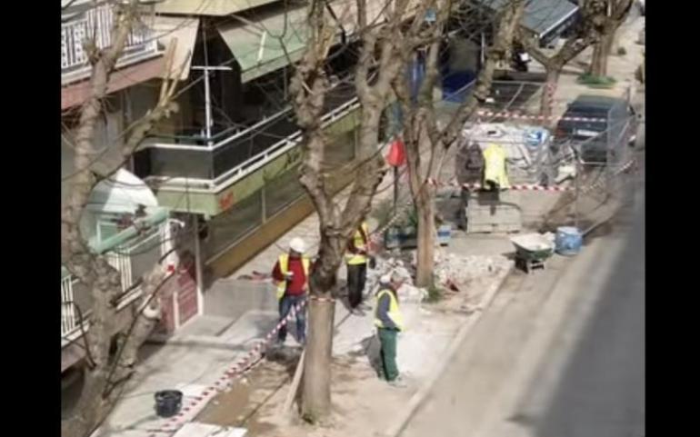 Αποκατάσταση πεζοδρομίων στη Θεσσαλονίκη: «Οκτώ συνεργεία εργάζονται ταυτόχρονα, αυτή τη στιγμή» λέει ο Αγγελούδης