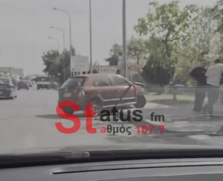 Θεσσαλονίκη: Σύγκρουση δύο ΙΧ στον Φοίνικα (ΒΙΝΤΕΟ)