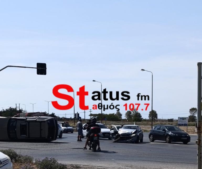 Θεσσαλονίκη: Τροχαίο κοντά στη διασταύρωση Ν. Ρυσίου - Δύο τραυματίες (ΦΩΤΟ)