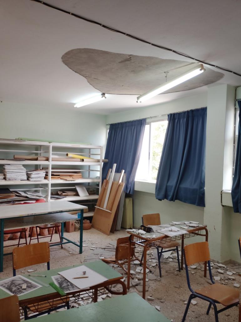 Θεσσαλονίκη: Κλειστό μέχρι και σήμερα το σχολείο όπου έπεσαν σοβάδες