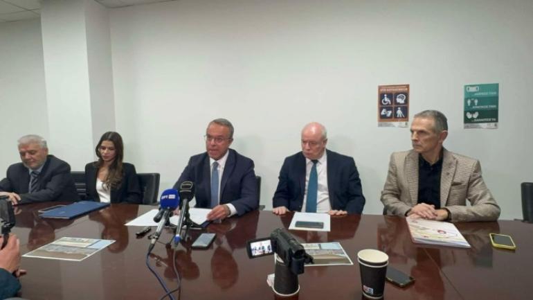 Την πολιτική κομίστρων σε μετρό και ΟΑΣΘ ανακοίνωσε ο Σταϊκούρας